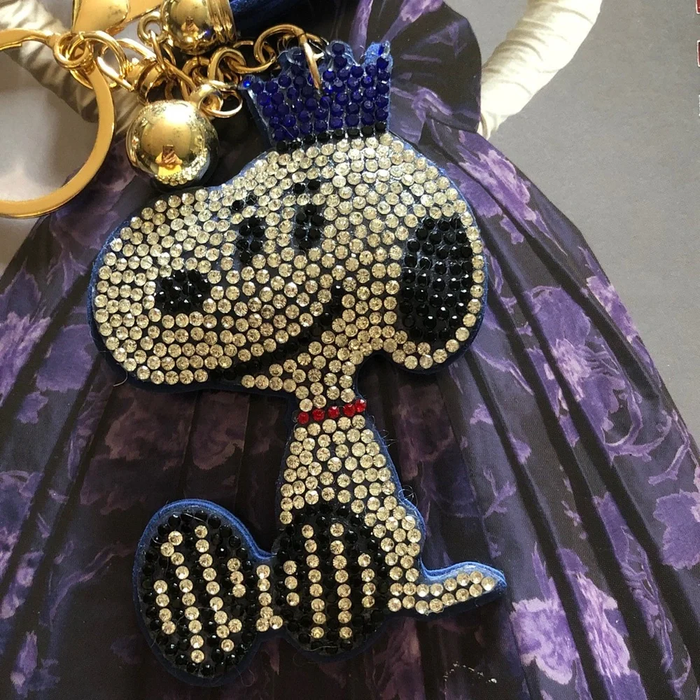 NWOT Rhinestone Snoopy Keychain/Clip Charm - Picture 2 of 9